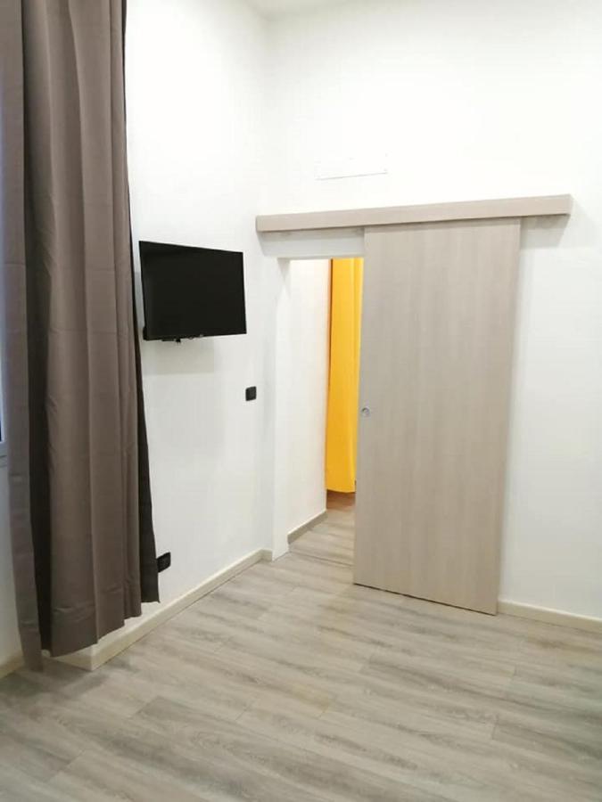 Appartamento Nuovo A 1 Minuto Dal Porto ليفورنو المظهر الخارجي الصورة